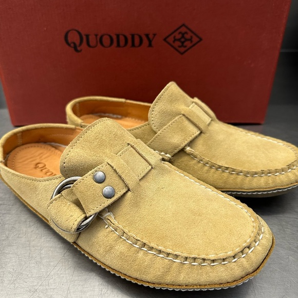 Quoddy Ring Mules handcrafted in sand leather. New in box. - Picture 3 of 7